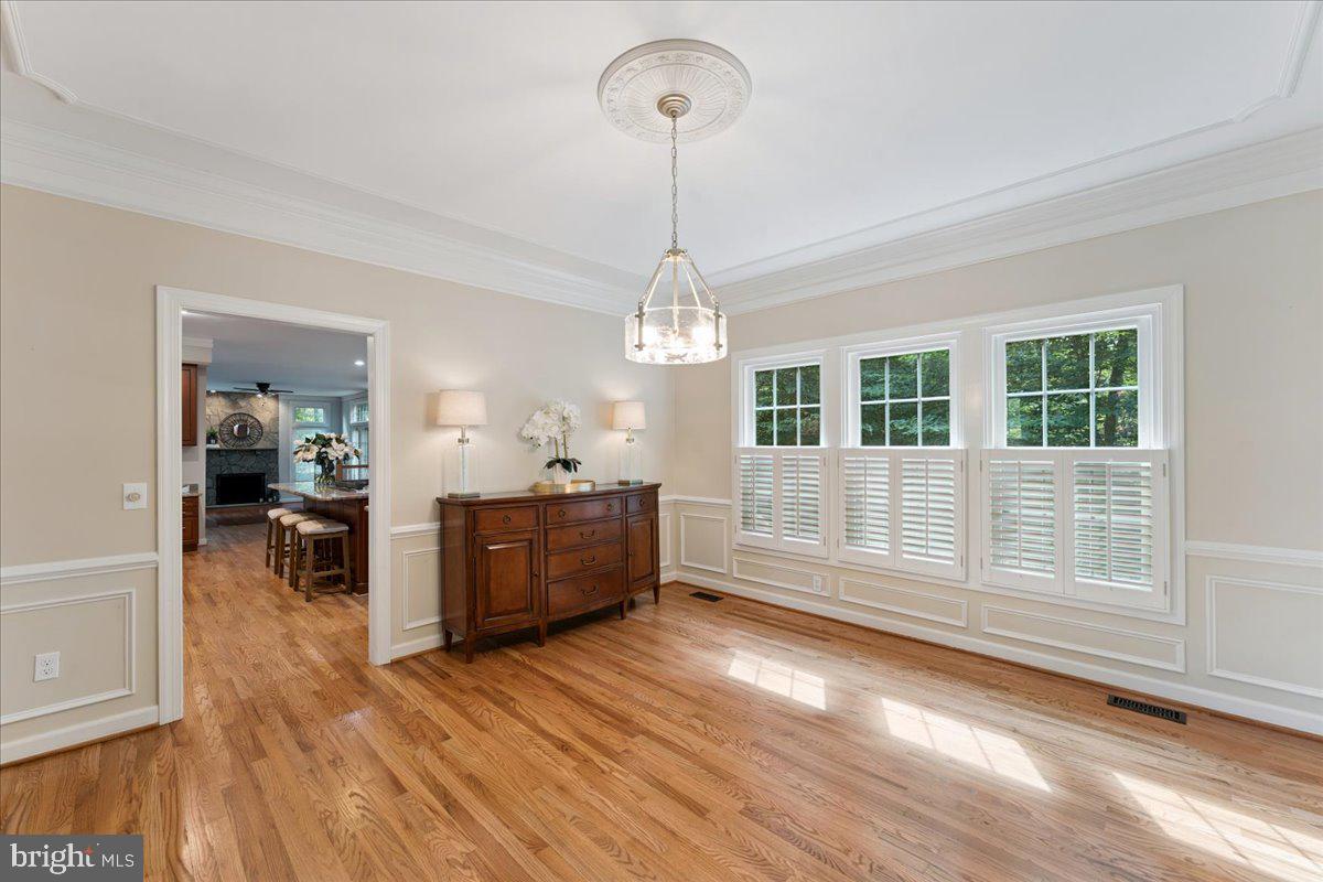 7411 UNION RIDGE RD, CLIFTON, Virginia 20124, 5 Bedrooms Bedrooms, ,4 BathroomsBathrooms,Residential,For sale,7411 UNION RIDGE RD,VAFX2255508 MLS # VAFX2255508