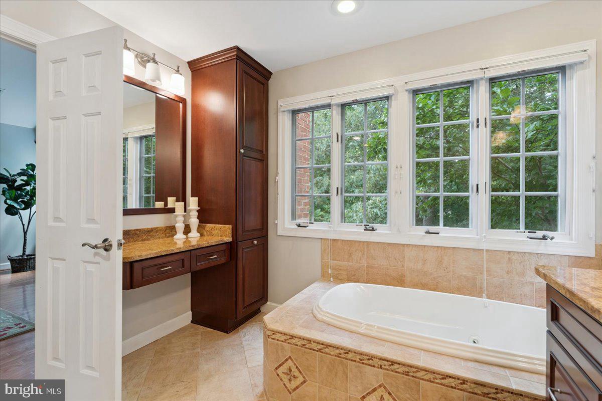 7411 UNION RIDGE RD, CLIFTON, Virginia 20124, 5 Bedrooms Bedrooms, ,4 BathroomsBathrooms,Residential,For sale,7411 UNION RIDGE RD,VAFX2255508 MLS # VAFX2255508