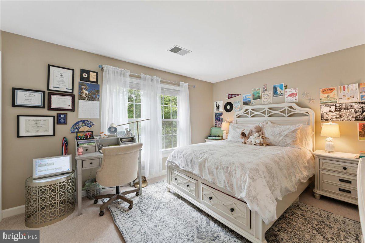 7411 UNION RIDGE RD, CLIFTON, Virginia 20124, 5 Bedrooms Bedrooms, ,4 BathroomsBathrooms,Residential,For sale,7411 UNION RIDGE RD,VAFX2255508 MLS # VAFX2255508