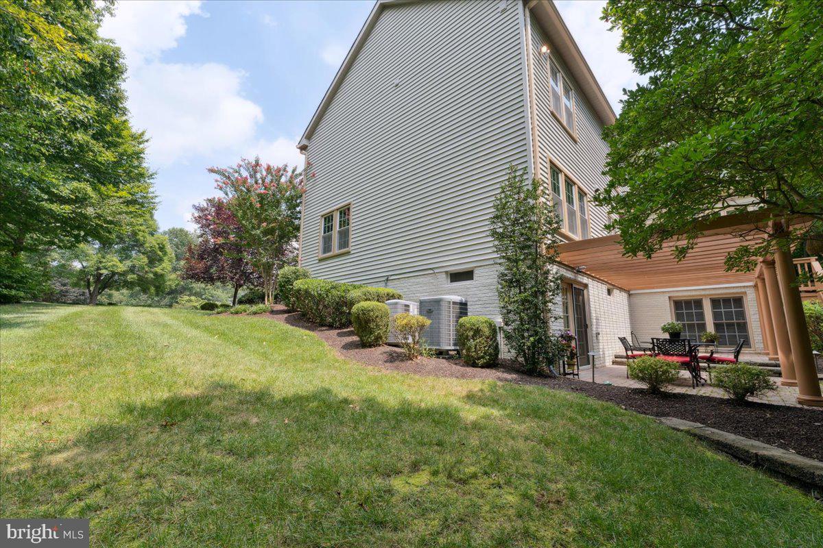 7411 UNION RIDGE RD, CLIFTON, Virginia 20124, 5 Bedrooms Bedrooms, ,4 BathroomsBathrooms,Residential,For sale,7411 UNION RIDGE RD,VAFX2255508 MLS # VAFX2255508