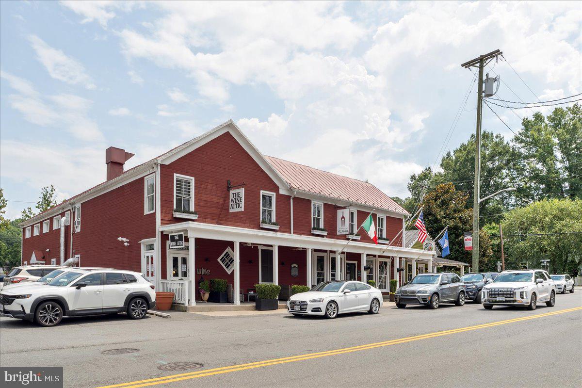 7411 UNION RIDGE RD, CLIFTON, Virginia 20124, 5 Bedrooms Bedrooms, ,4 BathroomsBathrooms,Residential,For sale,7411 UNION RIDGE RD,VAFX2255508 MLS # VAFX2255508