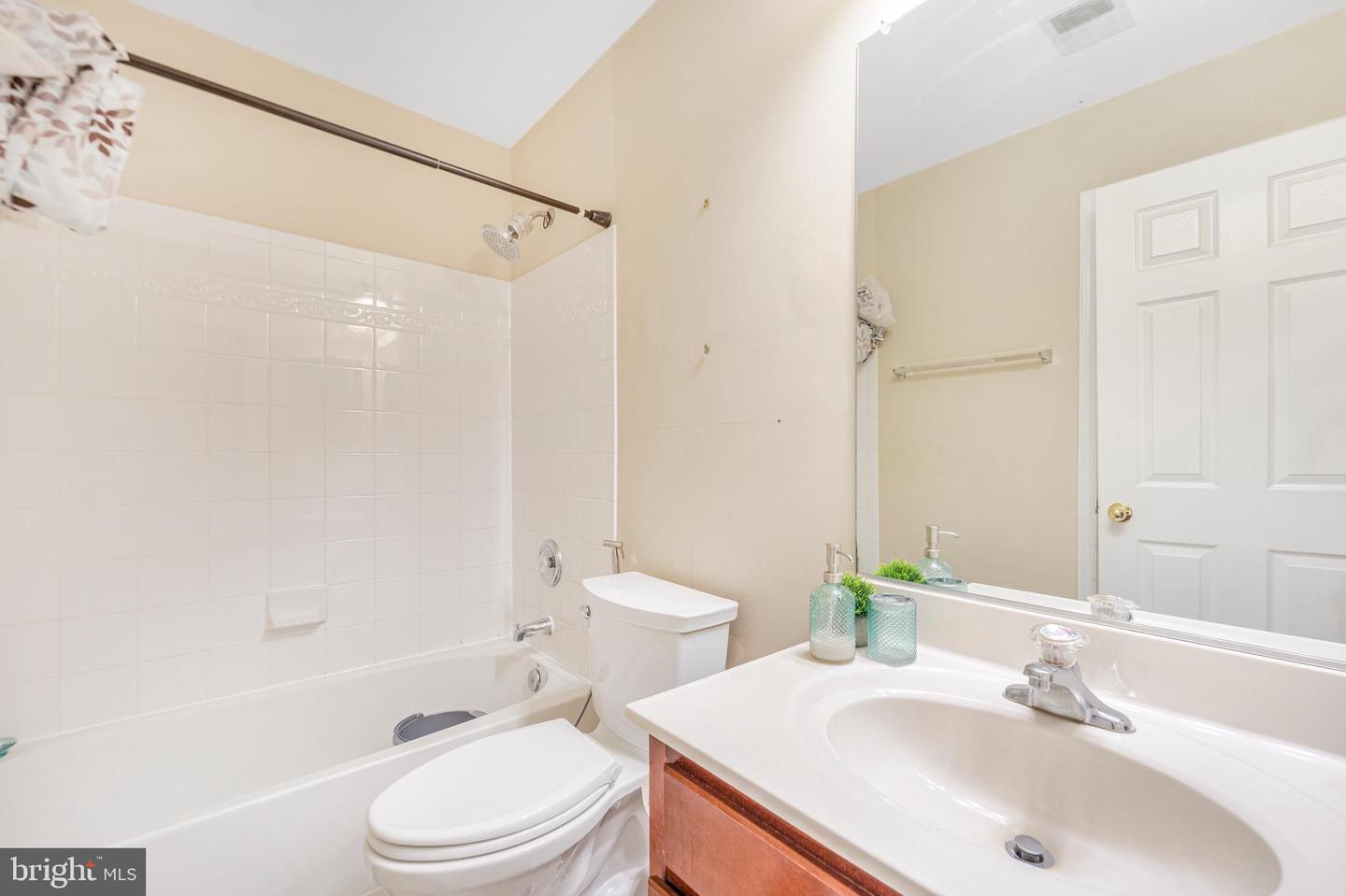 820 FERNDALE TER NE, LEESBURG, Virginia 20176, 3 Bedrooms Bedrooms, ,3 BathroomsBathrooms,Residential,For sale,820 FERNDALE TER NE,VALO2102226 MLS # VALO2102226