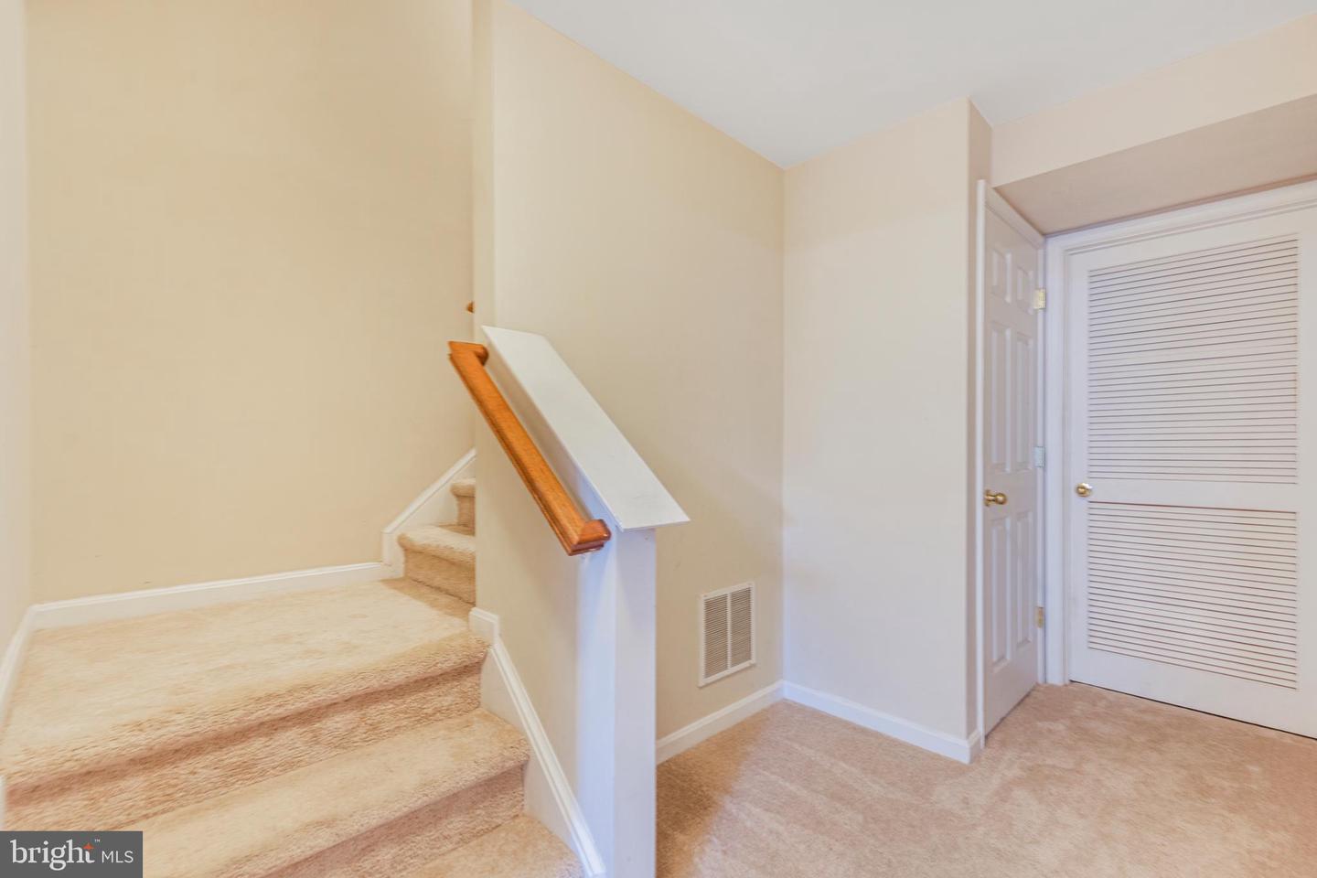 820 FERNDALE TER NE, LEESBURG, Virginia 20176, 3 Bedrooms Bedrooms, ,3 BathroomsBathrooms,Residential,For sale,820 FERNDALE TER NE,VALO2102226 MLS # VALO2102226