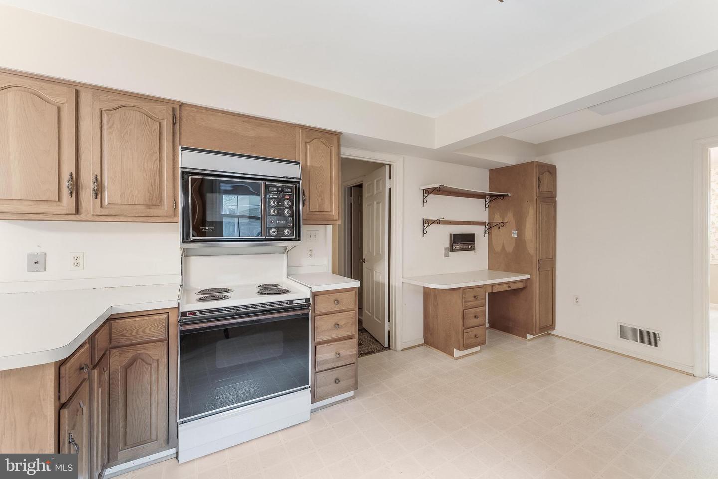 11115 STREAMVIEW CT, GREAT FALLS, Virginia 22066, 5 Bedrooms Bedrooms, ,3 BathroomsBathrooms,Residential,For sale,11115 STREAMVIEW CT,VAFX2255586 MLS # VAFX2255586