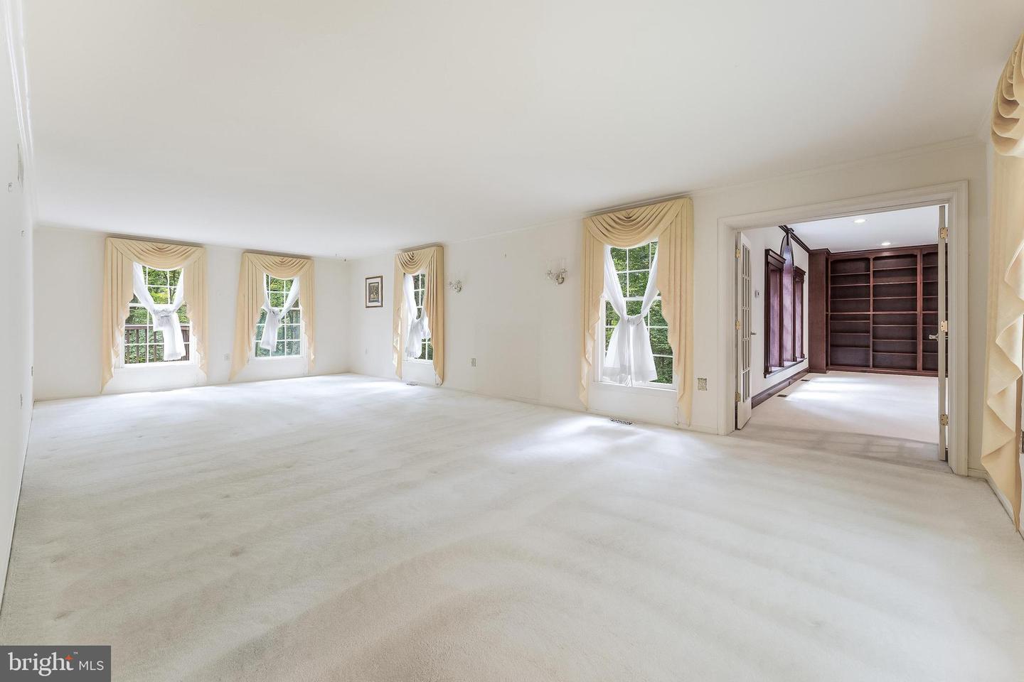 11115 STREAMVIEW CT, GREAT FALLS, Virginia 22066, 5 Bedrooms Bedrooms, ,3 BathroomsBathrooms,Residential,For sale,11115 STREAMVIEW CT,VAFX2255586 MLS # VAFX2255586