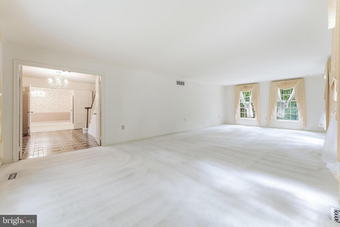 11115 STREAMVIEW CT, GREAT FALLS, Virginia 22066, 5 Bedrooms Bedrooms, ,3 BathroomsBathrooms,Residential,For sale,11115 STREAMVIEW CT,VAFX2255586 MLS # VAFX2255586
