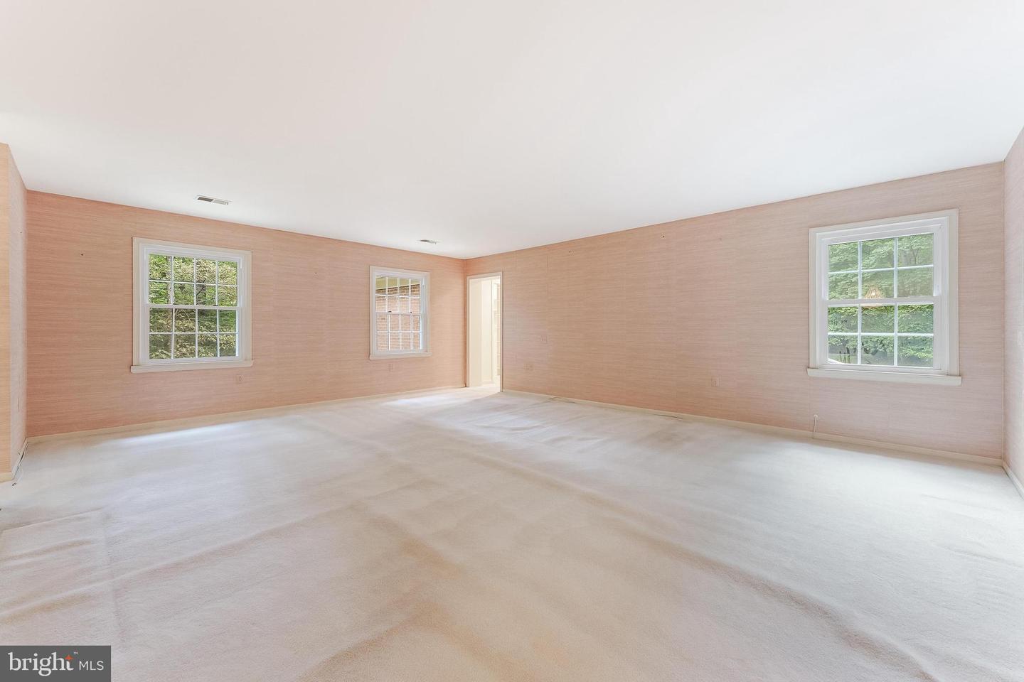 11115 STREAMVIEW CT, GREAT FALLS, Virginia 22066, 5 Bedrooms Bedrooms, ,3 BathroomsBathrooms,Residential,For sale,11115 STREAMVIEW CT,VAFX2255586 MLS # VAFX2255586