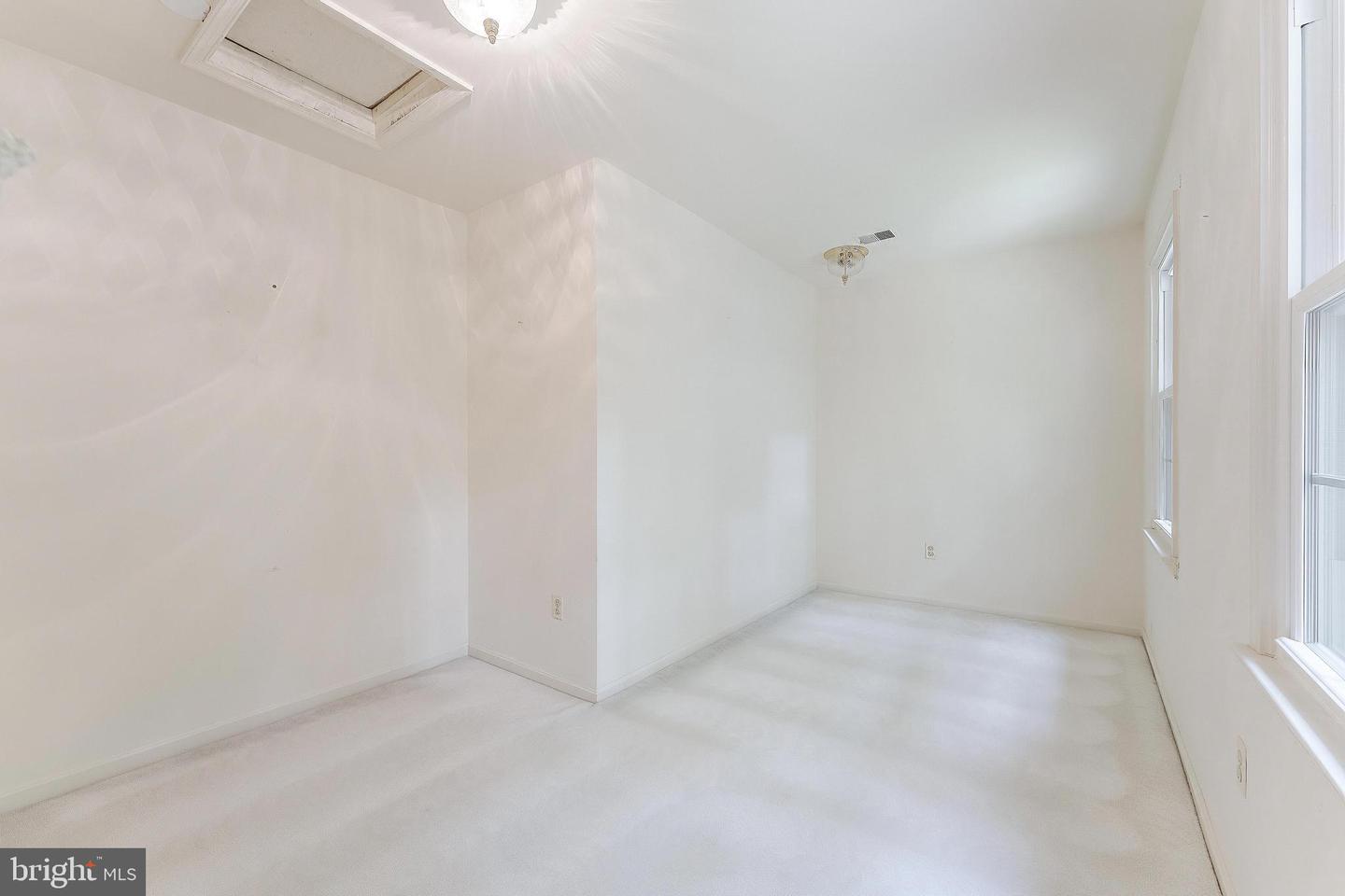 11115 STREAMVIEW CT, GREAT FALLS, Virginia 22066, 5 Bedrooms Bedrooms, ,3 BathroomsBathrooms,Residential,For sale,11115 STREAMVIEW CT,VAFX2255586 MLS # VAFX2255586