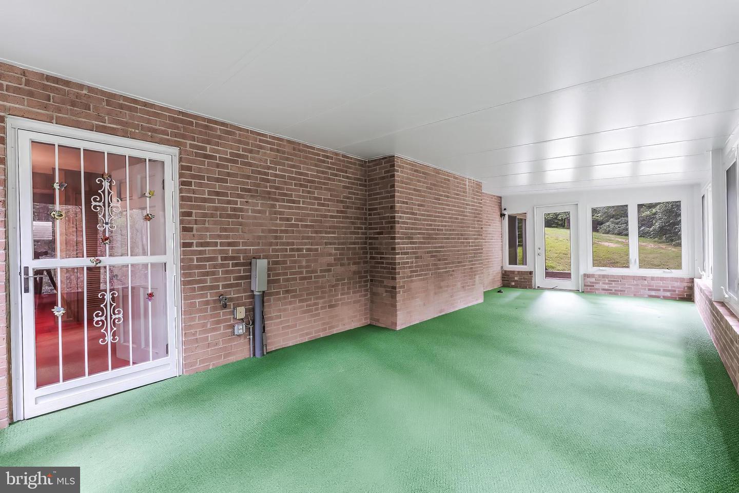 11115 STREAMVIEW CT, GREAT FALLS, Virginia 22066, 5 Bedrooms Bedrooms, ,3 BathroomsBathrooms,Residential,For sale,11115 STREAMVIEW CT,VAFX2255586 MLS # VAFX2255586