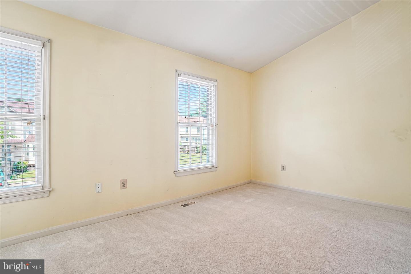 14495 WHISPERWOOD CT, DUMFRIES, Virginia 22025, 3 Bedrooms Bedrooms, ,3 BathroomsBathrooms,Residential,For sale,14495 WHISPERWOOD CT,VAPW2099278 MLS # VAPW2099278