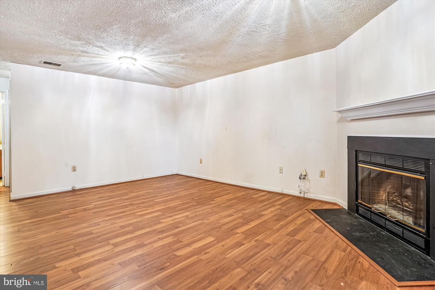 14495 WHISPERWOOD CT, DUMFRIES, Virginia 22025, 3 Bedrooms Bedrooms, ,3 BathroomsBathrooms,Residential,For sale,14495 WHISPERWOOD CT,VAPW2099278 MLS # VAPW2099278
