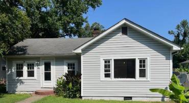 143 5TH ST, COLONIAL BEACH, Virginia 22443, 2 Bedrooms Bedrooms, ,1 BathroomBathrooms,Residential,For sale,143 5TH ST,VAWE2009304 MLS # VAWE2009304