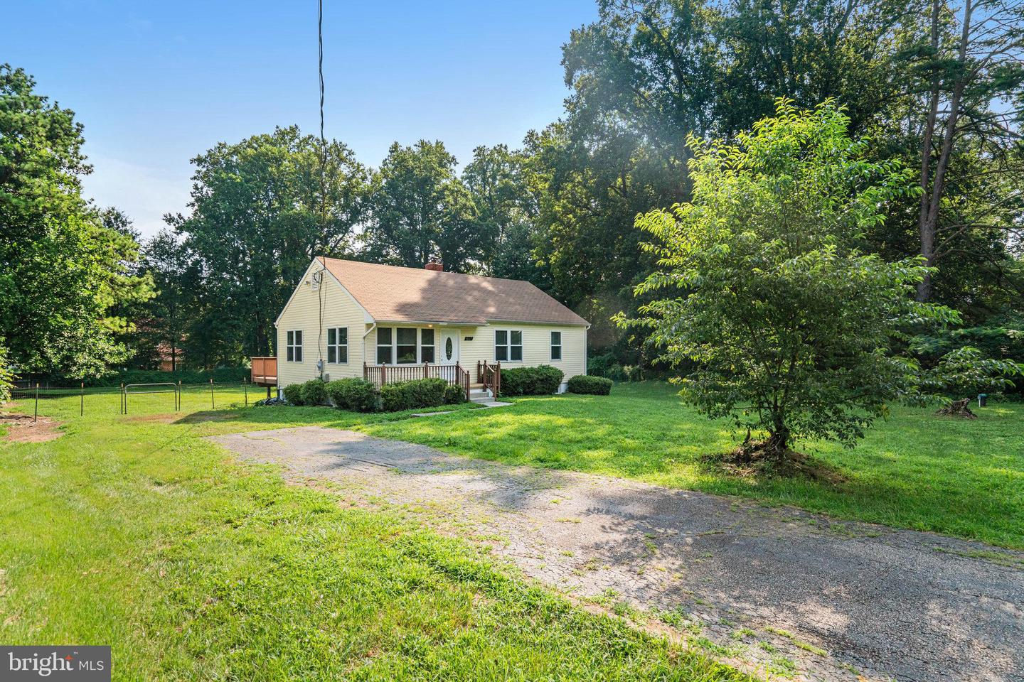 3007 JAMES ST, FAIRFAX, Virginia 22031, 5 Bedrooms Bedrooms, ,2 BathroomsBathrooms,Residential,For sale,3007 JAMES ST,VAFX2256094 MLS # VAFX2256094