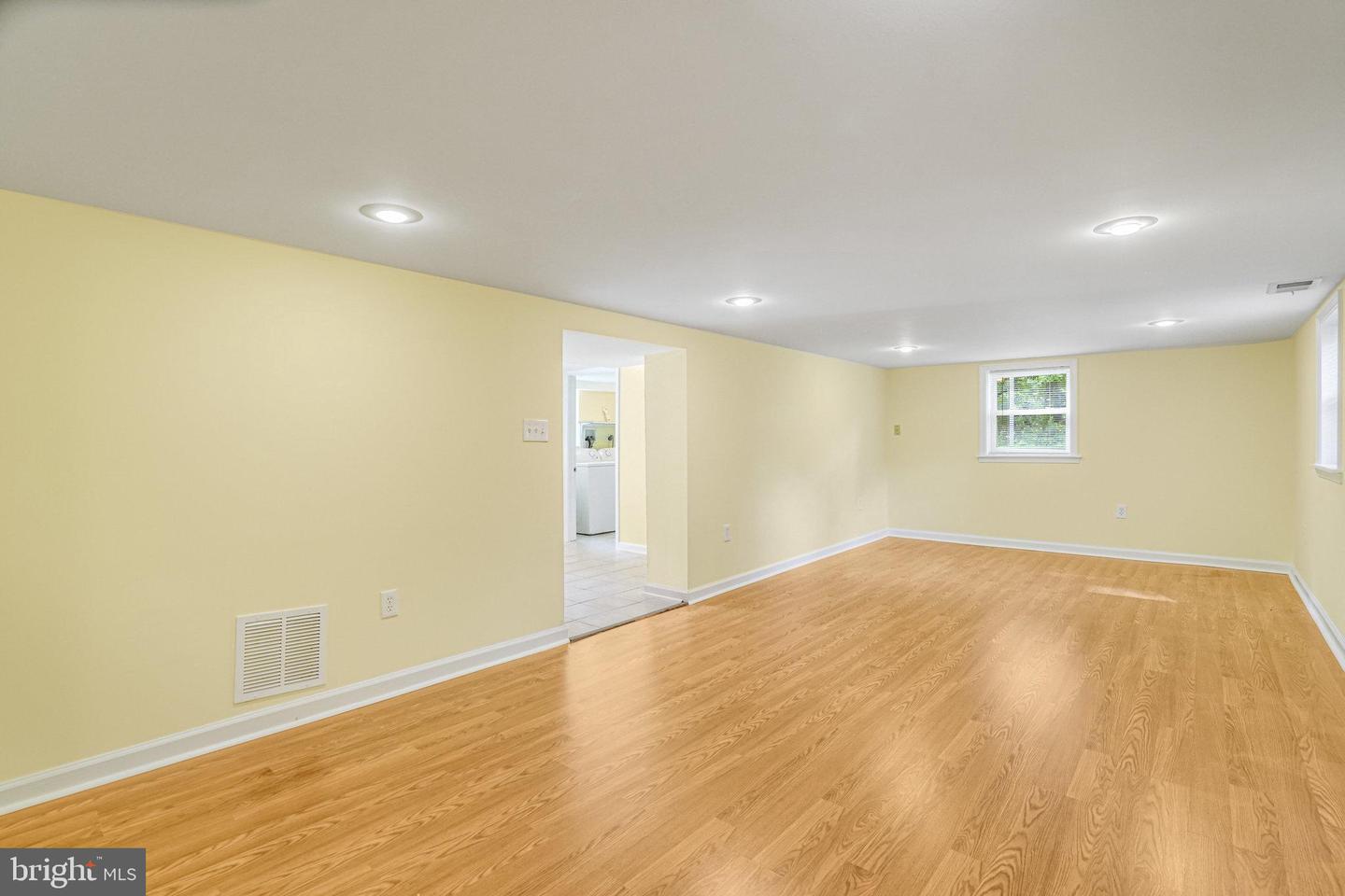 3007 JAMES ST, FAIRFAX, Virginia 22031, 5 Bedrooms Bedrooms, ,2 BathroomsBathrooms,Residential,For sale,3007 JAMES ST,VAFX2256094 MLS # VAFX2256094