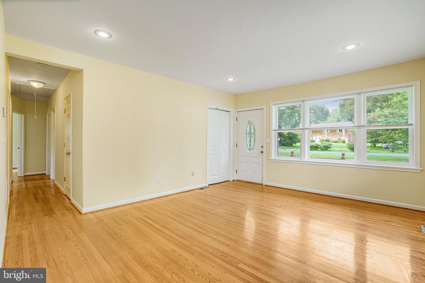 3007 JAMES ST, FAIRFAX, Virginia 22031, 5 Bedrooms Bedrooms, ,2 BathroomsBathrooms,Residential,For sale,3007 JAMES ST,VAFX2256094 MLS # VAFX2256094