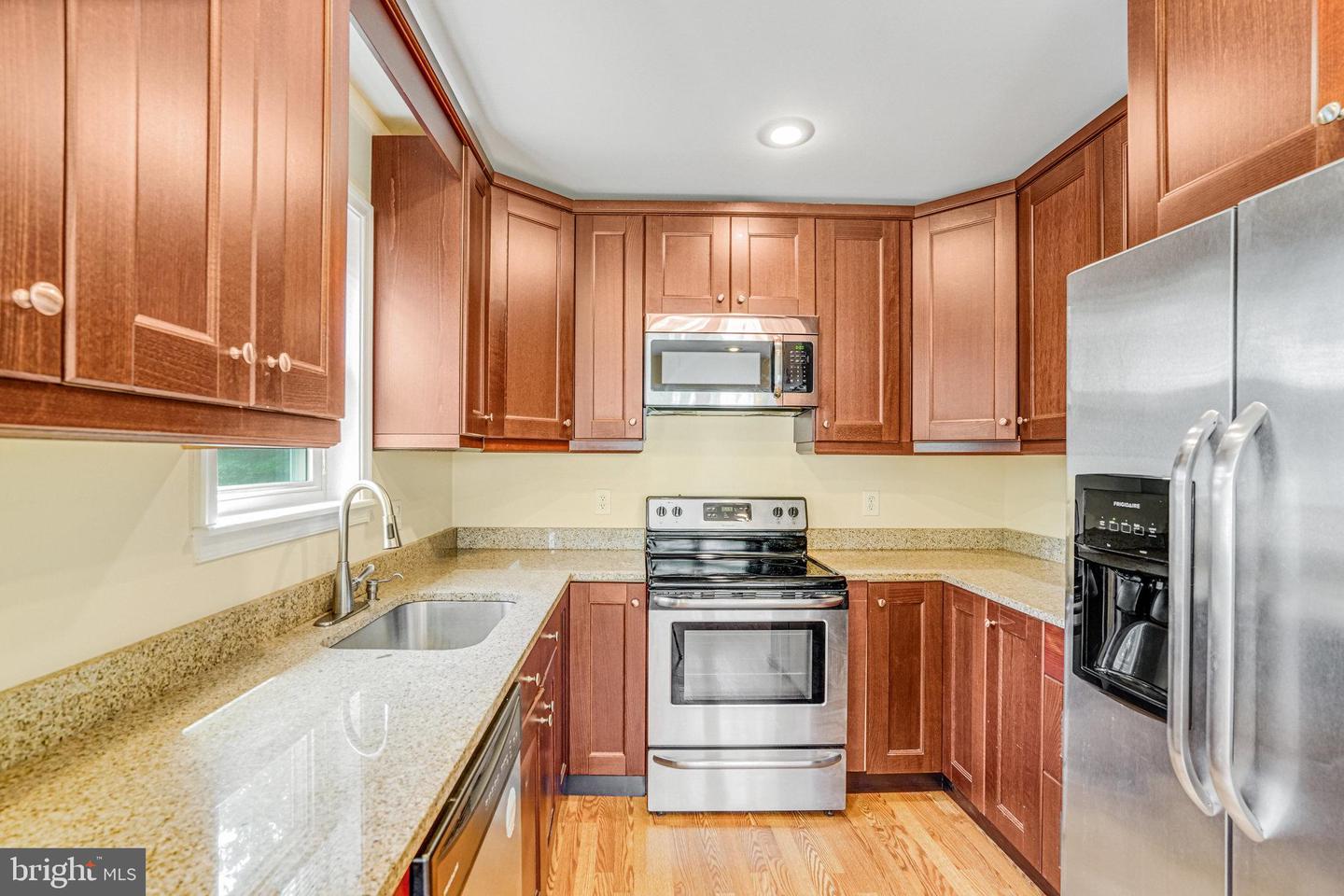 3007 JAMES ST, FAIRFAX, Virginia 22031, 5 Bedrooms Bedrooms, ,2 BathroomsBathrooms,Residential,For sale,3007 JAMES ST,VAFX2256094 MLS # VAFX2256094