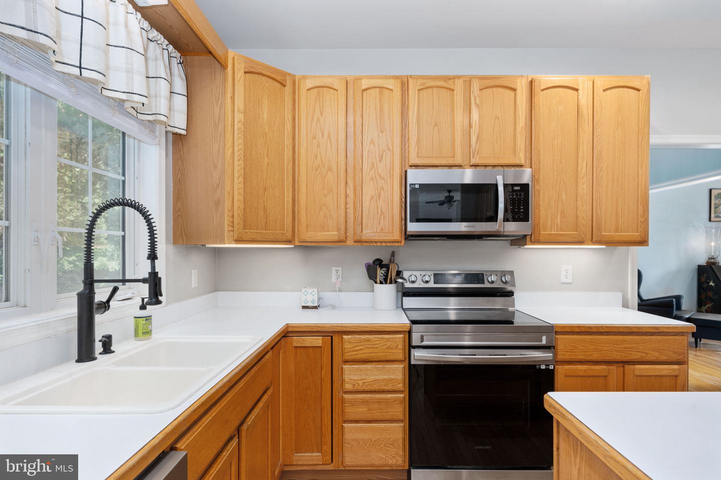 17 LOTUS LN, STAFFORD, Virginia 22554, 5 Bedrooms Bedrooms, ,3 BathroomsBathrooms,Residential,For sale,17 LOTUS LN,VAST2040916 MLS # VAST2040916