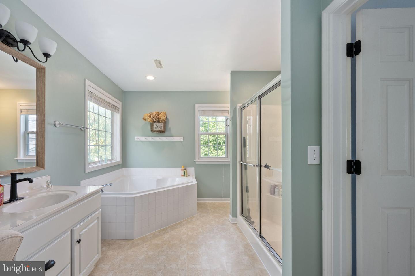 17 LOTUS LN, STAFFORD, Virginia 22554, 5 Bedrooms Bedrooms, ,3 BathroomsBathrooms,Residential,For sale,17 LOTUS LN,VAST2040916 MLS # VAST2040916