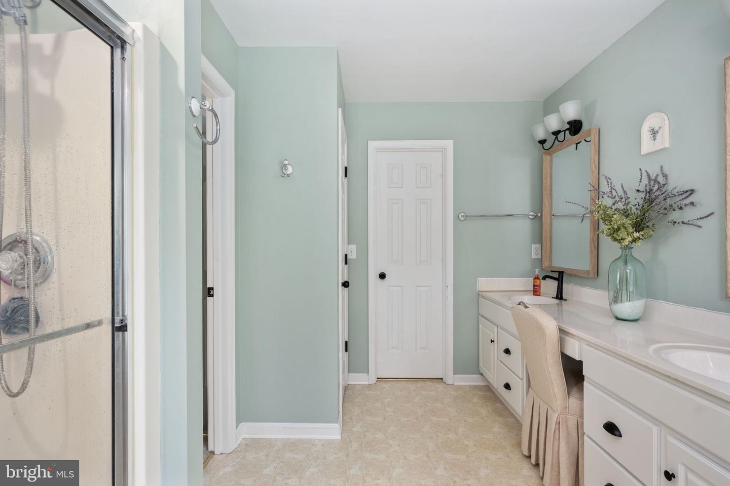 17 LOTUS LN, STAFFORD, Virginia 22554, 5 Bedrooms Bedrooms, ,3 BathroomsBathrooms,Residential,For sale,17 LOTUS LN,VAST2040916 MLS # VAST2040916