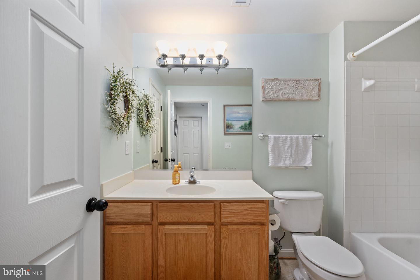 17 LOTUS LN, STAFFORD, Virginia 22554, 5 Bedrooms Bedrooms, ,3 BathroomsBathrooms,Residential,For sale,17 LOTUS LN,VAST2040916 MLS # VAST2040916