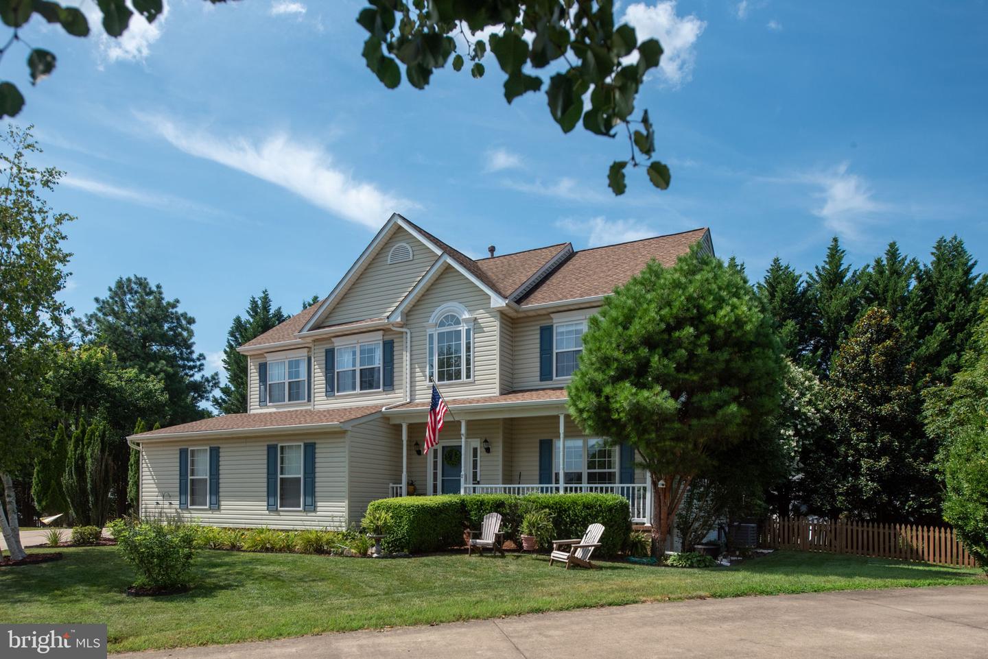 17 LOTUS LN, STAFFORD, Virginia 22554, 5 Bedrooms Bedrooms, ,3 BathroomsBathrooms,Residential,For sale,17 LOTUS LN,VAST2040916 MLS # VAST2040916