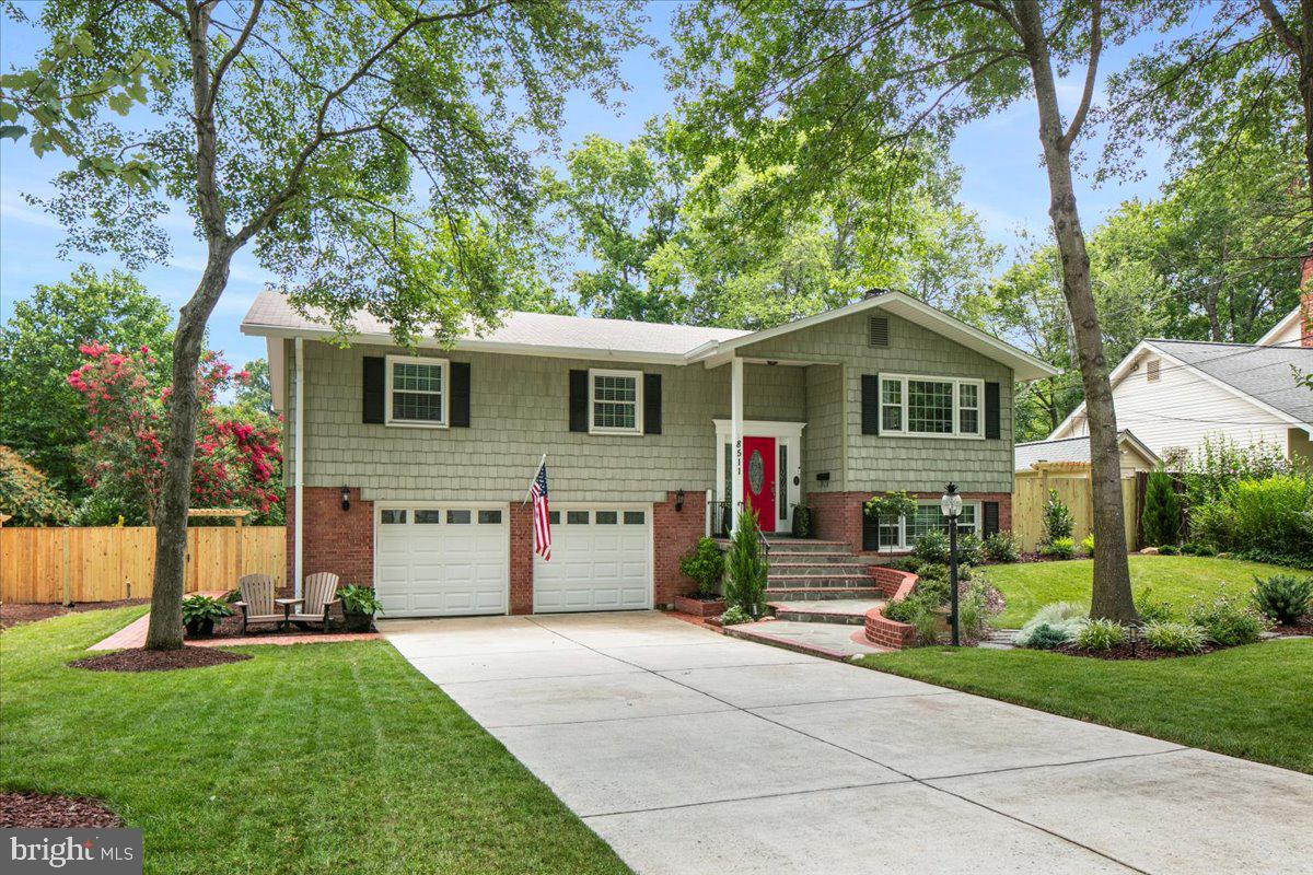 8511 BOUND BROOK LN, ALEXANDRIA, Virginia 22309, 5 Bedrooms Bedrooms, ,3 BathroomsBathrooms,Residential,For sale,8511 BOUND BROOK LN,VAFX2256260 MLS # VAFX2256260