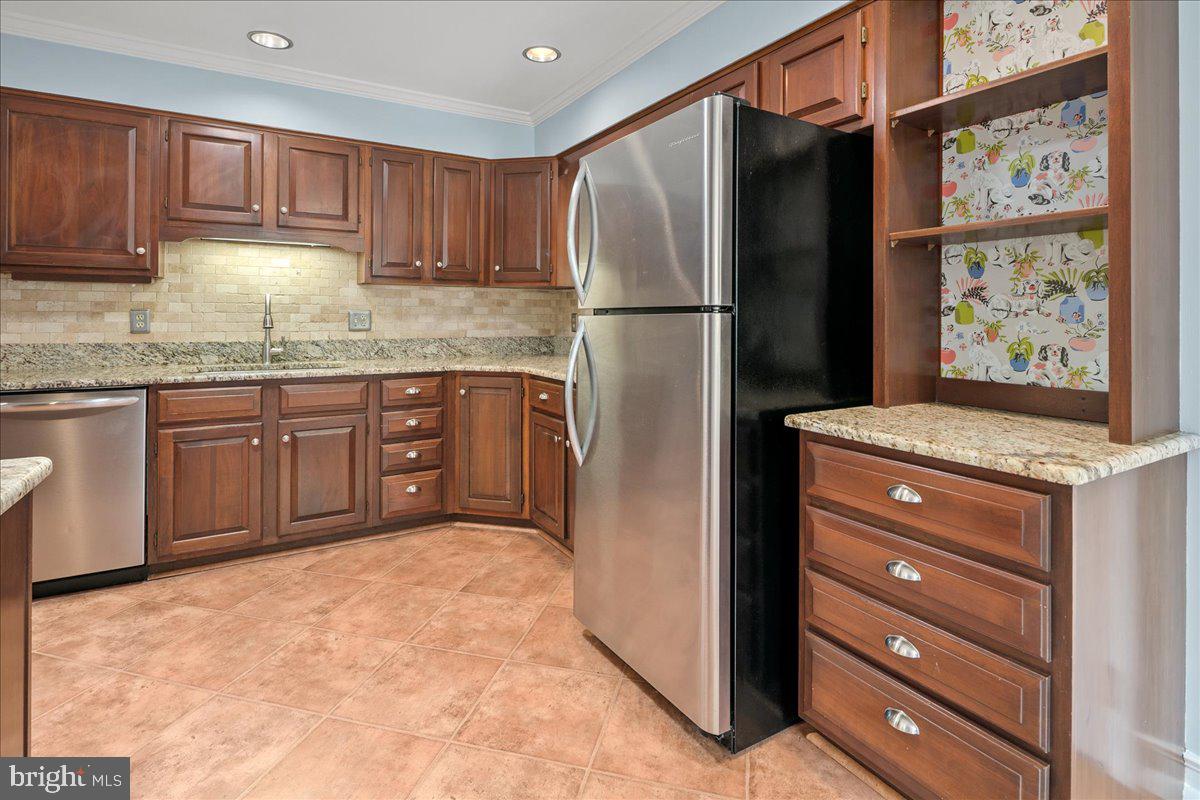 8511 BOUND BROOK LN, ALEXANDRIA, Virginia 22309, 5 Bedrooms Bedrooms, ,3 BathroomsBathrooms,Residential,For sale,8511 BOUND BROOK LN,VAFX2256260 MLS # VAFX2256260