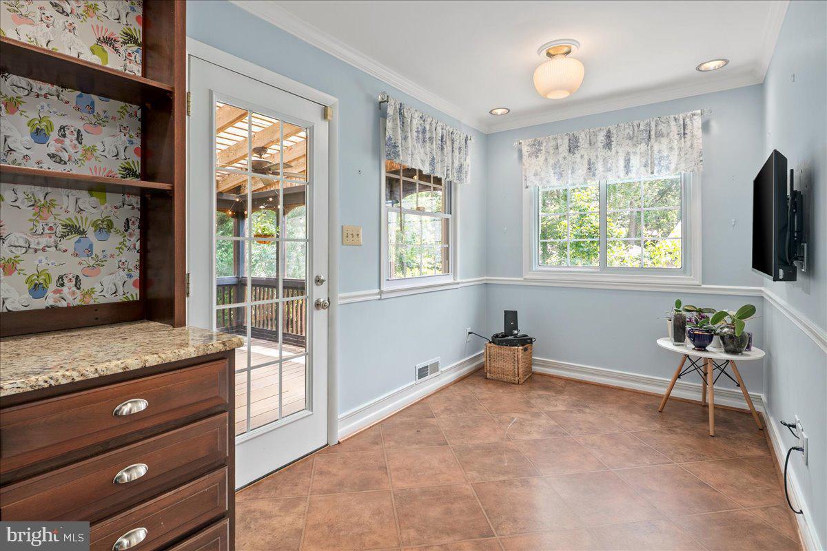 8511 BOUND BROOK LN, ALEXANDRIA, Virginia 22309, 5 Bedrooms Bedrooms, ,3 BathroomsBathrooms,Residential,For sale,8511 BOUND BROOK LN,VAFX2256260 MLS # VAFX2256260
