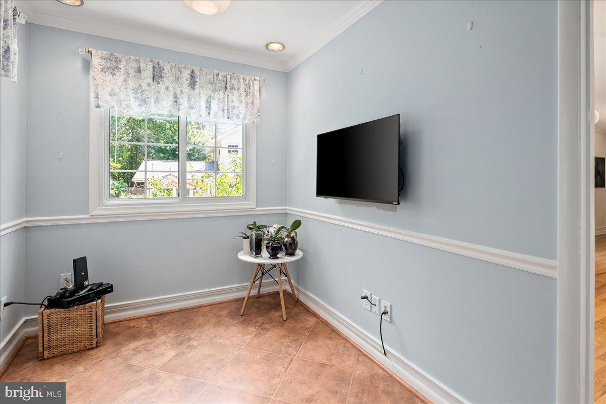 8511 BOUND BROOK LN, ALEXANDRIA, Virginia 22309, 5 Bedrooms Bedrooms, ,3 BathroomsBathrooms,Residential,For sale,8511 BOUND BROOK LN,VAFX2256260 MLS # VAFX2256260
