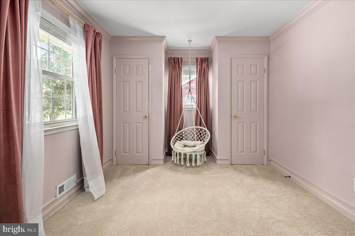 8511 BOUND BROOK LN, ALEXANDRIA, Virginia 22309, 5 Bedrooms Bedrooms, ,3 BathroomsBathrooms,Residential,For sale,8511 BOUND BROOK LN,VAFX2256260 MLS # VAFX2256260
