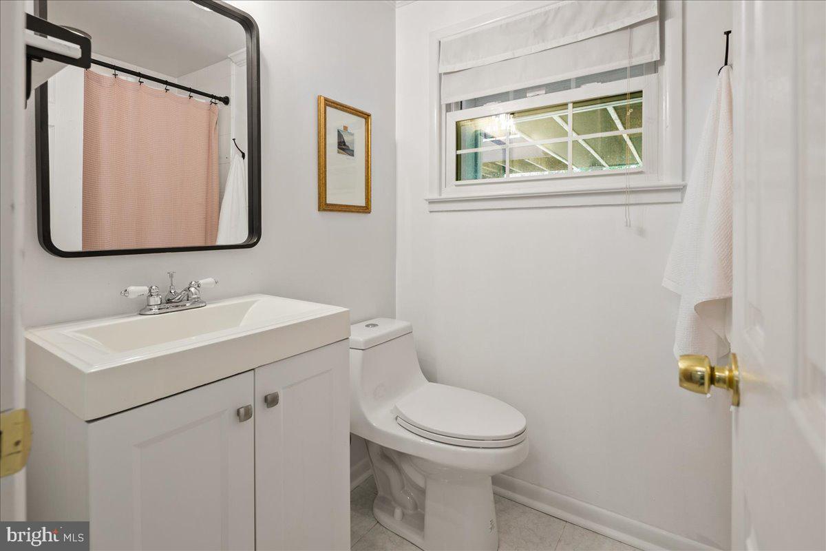 8511 BOUND BROOK LN, ALEXANDRIA, Virginia 22309, 5 Bedrooms Bedrooms, ,3 BathroomsBathrooms,Residential,For sale,8511 BOUND BROOK LN,VAFX2256260 MLS # VAFX2256260