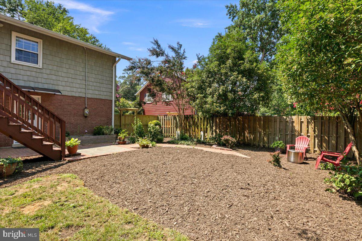 8511 BOUND BROOK LN, ALEXANDRIA, Virginia 22309, 5 Bedrooms Bedrooms, ,3 BathroomsBathrooms,Residential,For sale,8511 BOUND BROOK LN,VAFX2256260 MLS # VAFX2256260