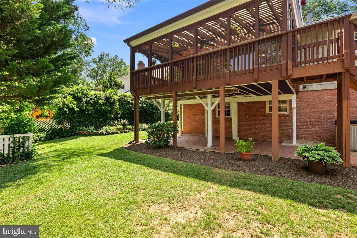 8511 BOUND BROOK LN, ALEXANDRIA, Virginia 22309, 5 Bedrooms Bedrooms, ,3 BathroomsBathrooms,Residential,For sale,8511 BOUND BROOK LN,VAFX2256260 MLS # VAFX2256260