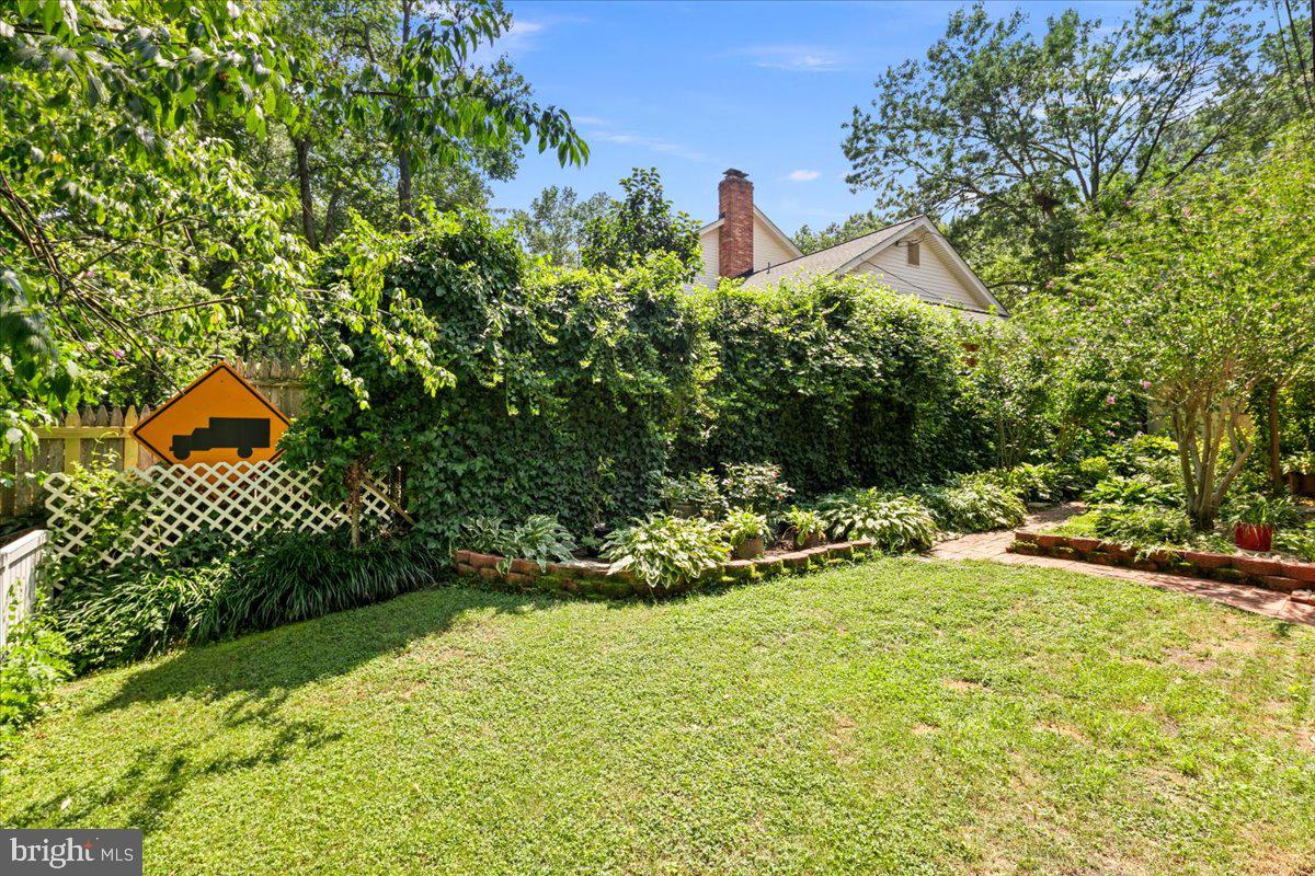 8511 BOUND BROOK LN, ALEXANDRIA, Virginia 22309, 5 Bedrooms Bedrooms, ,3 BathroomsBathrooms,Residential,For sale,8511 BOUND BROOK LN,VAFX2256260 MLS # VAFX2256260