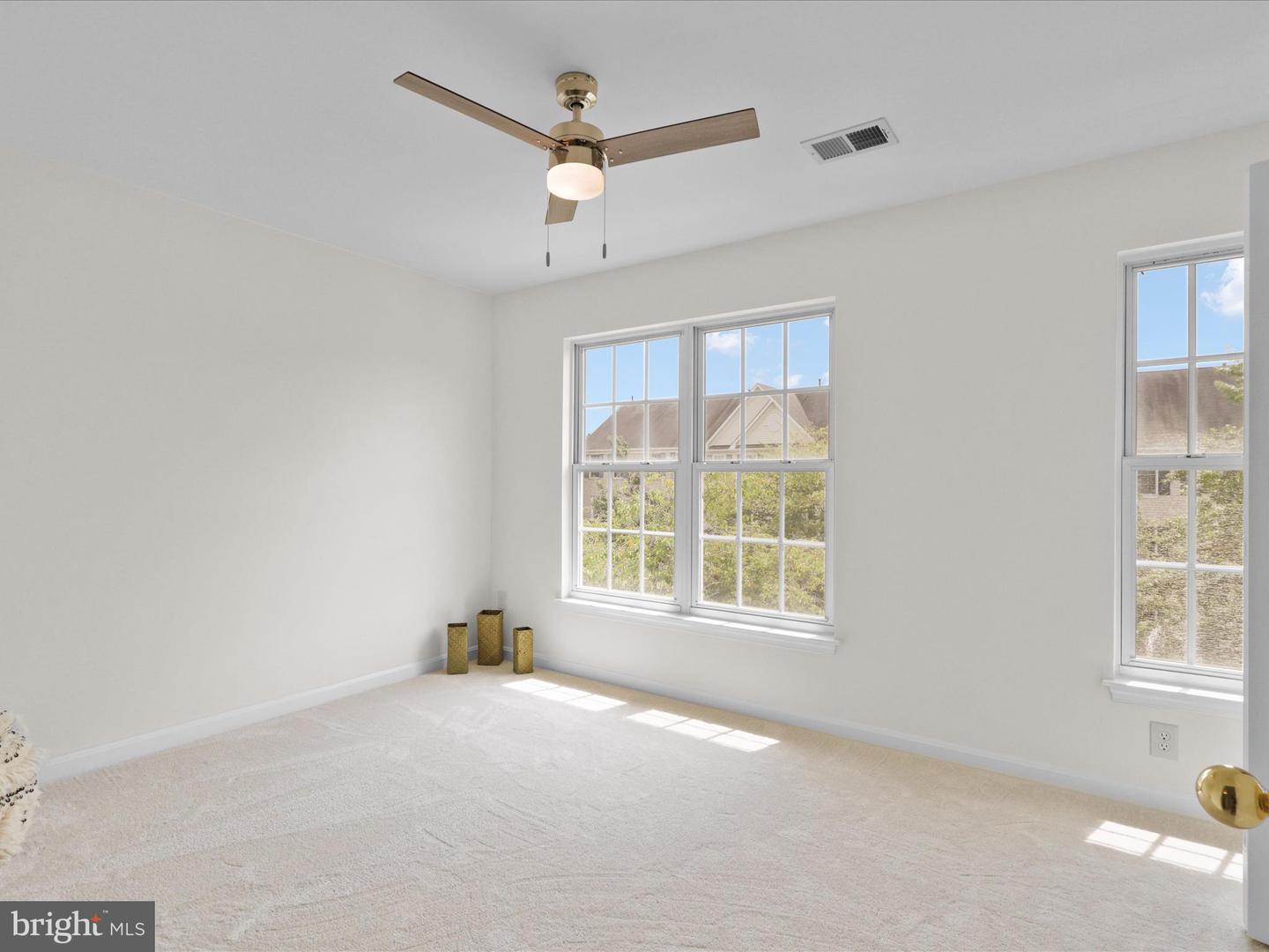 13734 DENHAM WAY, BRISTOW, Virginia 20136, 2 Bedrooms Bedrooms, ,3 BathroomsBathrooms,Residential,For sale,13734 DENHAM WAY,VAPW2099544 MLS # VAPW2099544