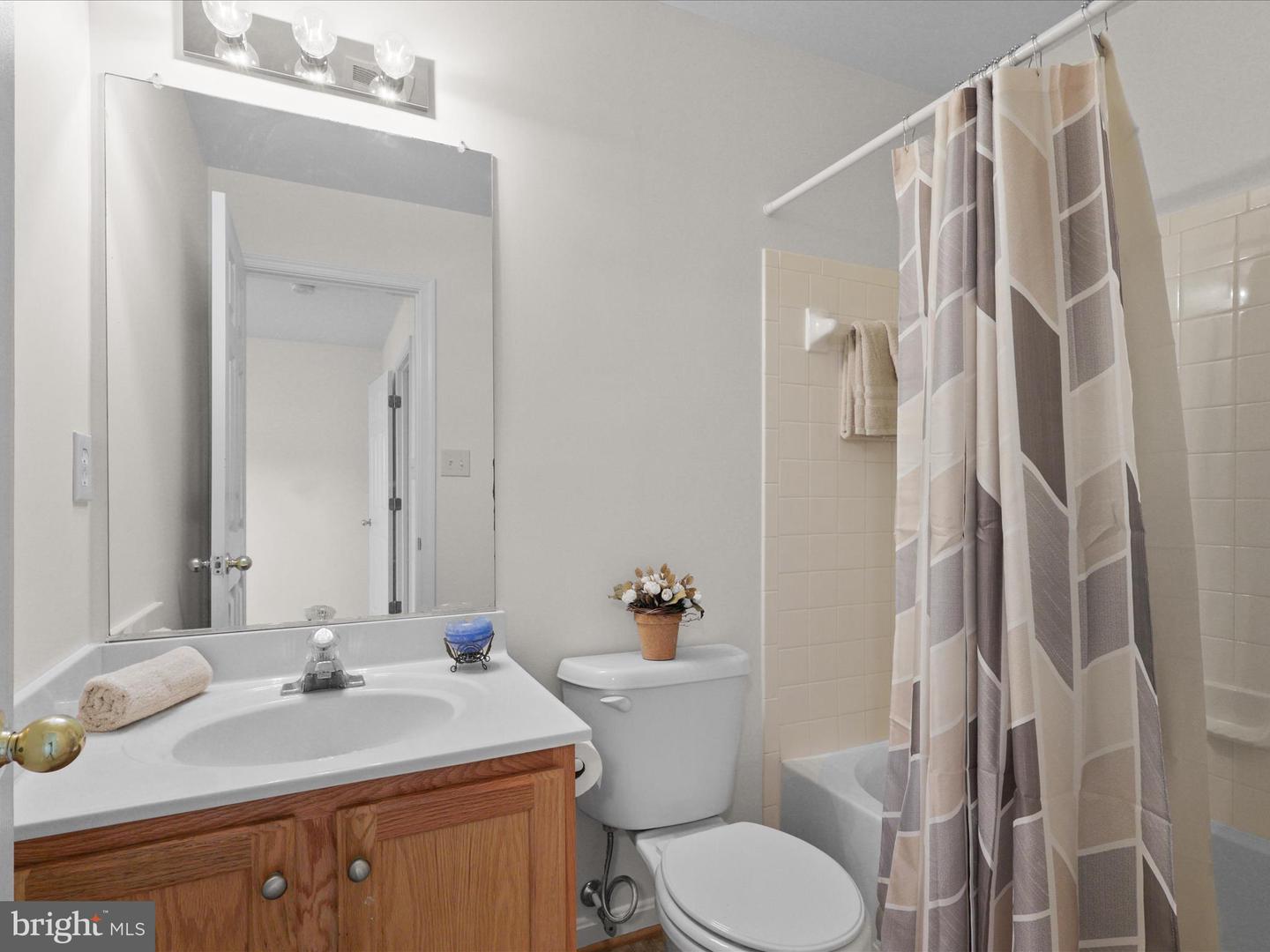 13734 DENHAM WAY, BRISTOW, Virginia 20136, 2 Bedrooms Bedrooms, ,3 BathroomsBathrooms,Residential,For sale,13734 DENHAM WAY,VAPW2099544 MLS # VAPW2099544