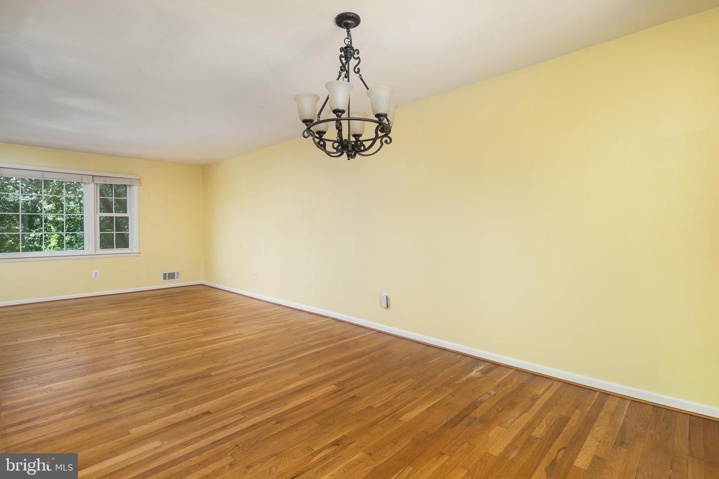 3017 BATTERSEA LN, ALEXANDRIA, Virginia 22309, 4 Bedrooms Bedrooms, ,3 BathroomsBathrooms,Residential,For sale,3017 BATTERSEA LN,VAFX2256288 MLS # VAFX2256288