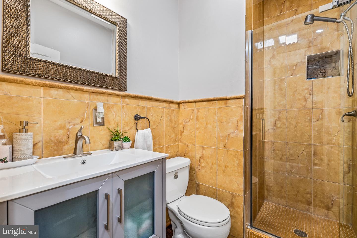 502 G ST NE, WASHINGTON, District Of Columbia 20002, 4 Bedrooms Bedrooms, ,4 BathroomsBathrooms,Residential,For sale,502 G ST NE,DCDC2211218 MLS # DCDC2211218