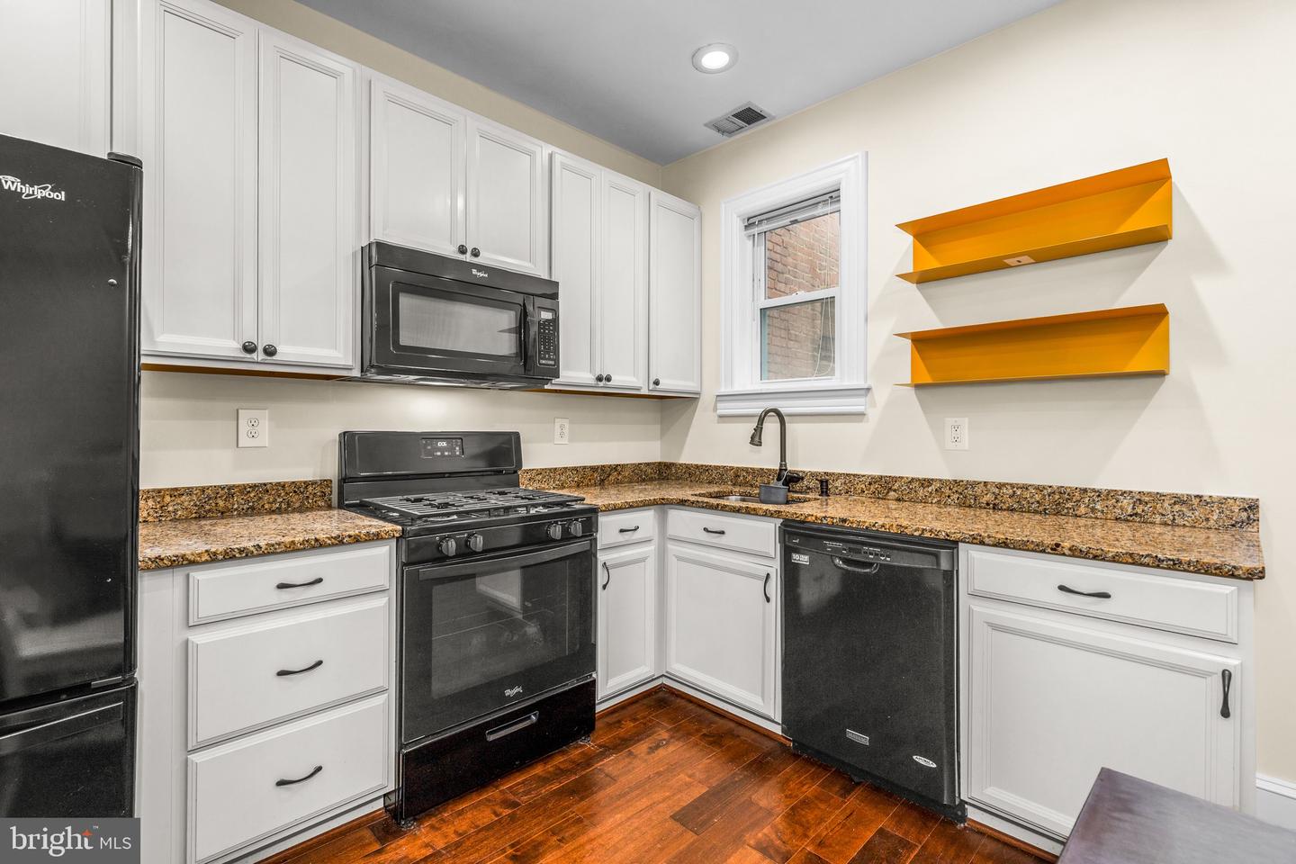502 G ST NE, WASHINGTON, District Of Columbia 20002, 4 Bedrooms Bedrooms, ,4 BathroomsBathrooms,Residential,For sale,502 G ST NE,DCDC2211218 MLS # DCDC2211218