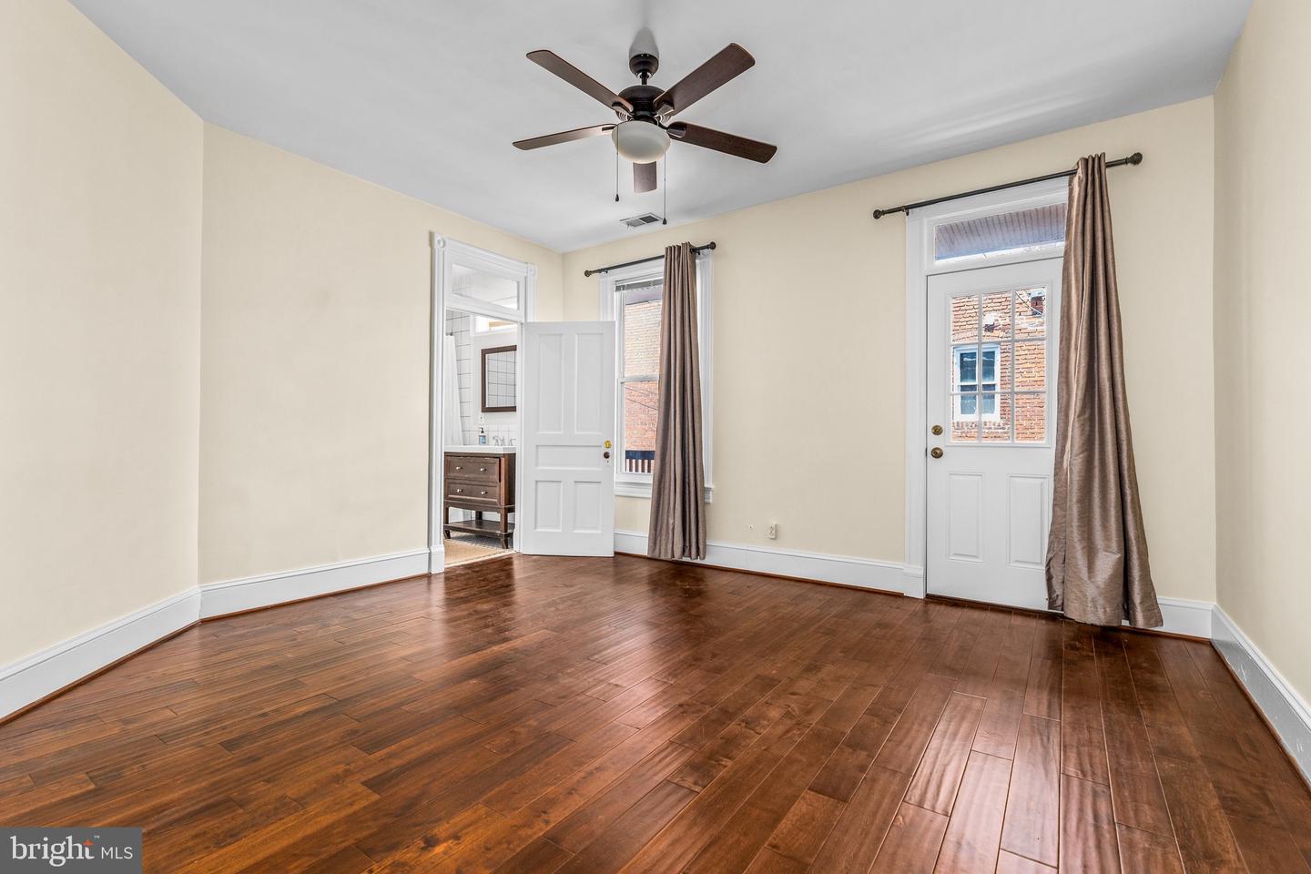 502 G ST NE, WASHINGTON, District Of Columbia 20002, 4 Bedrooms Bedrooms, ,4 BathroomsBathrooms,Residential,For sale,502 G ST NE,DCDC2211218 MLS # DCDC2211218
