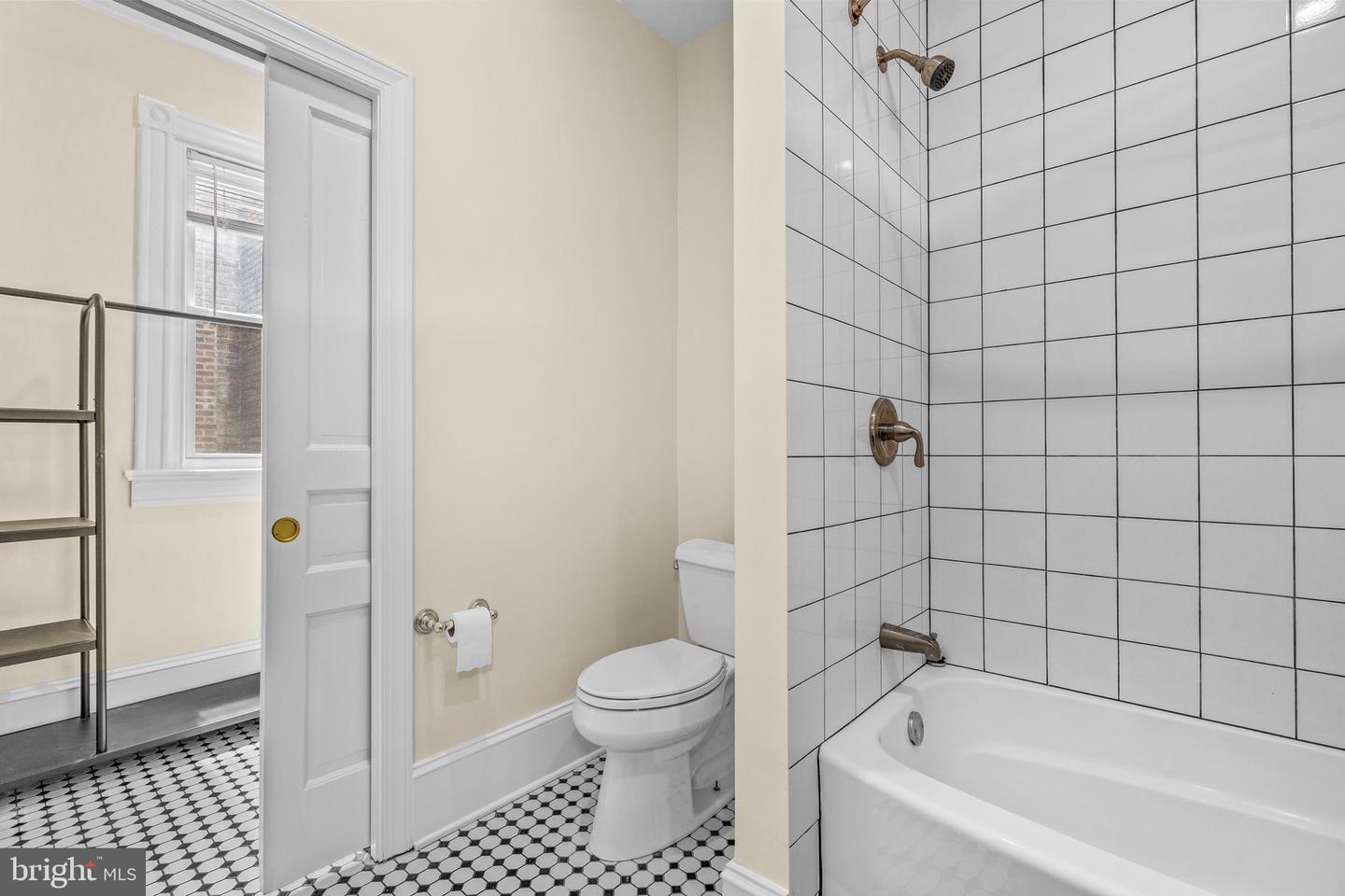 502 G ST NE, WASHINGTON, District Of Columbia 20002, 4 Bedrooms Bedrooms, ,4 BathroomsBathrooms,Residential,For sale,502 G ST NE,DCDC2211218 MLS # DCDC2211218