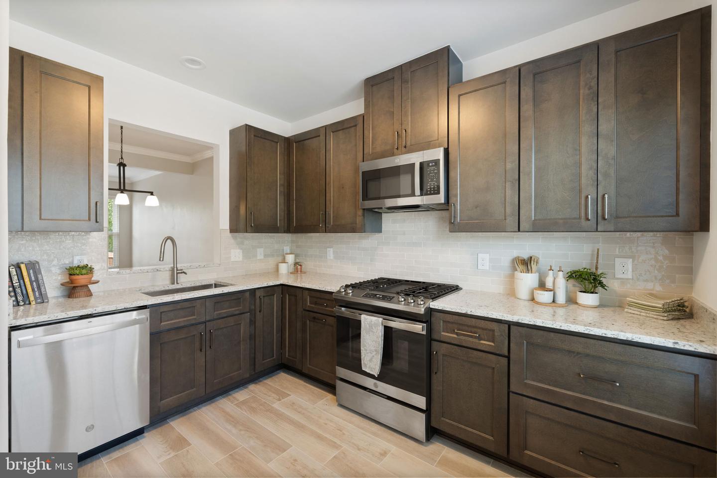 45537 LAKE HAVEN TER, STERLING, Virginia 20165, 3 Bedrooms Bedrooms, ,3 BathroomsBathrooms,Residential,For sale,45537 LAKE HAVEN TER,VALO2102706 MLS # VALO2102706