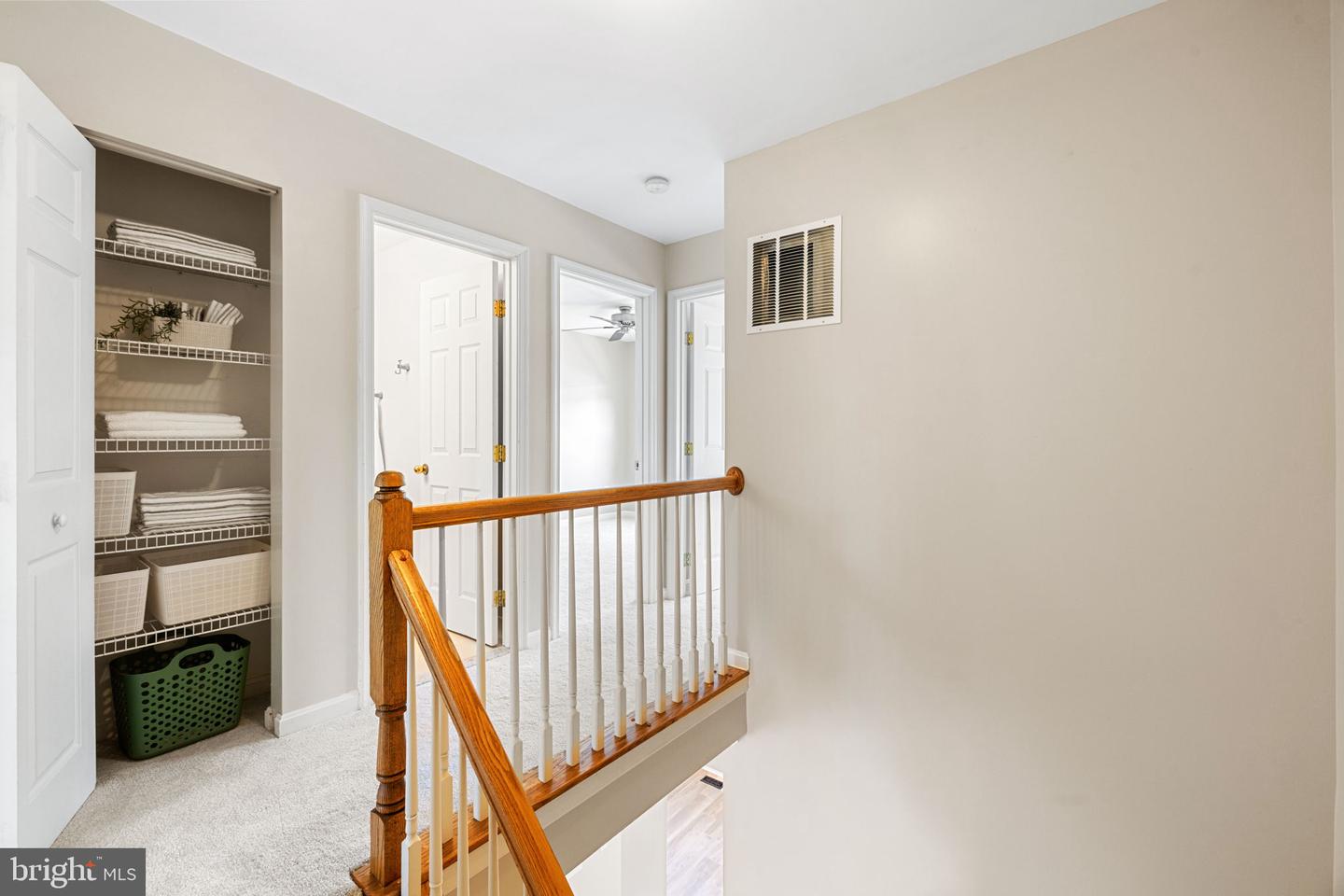 45537 LAKE HAVEN TER, STERLING, Virginia 20165, 3 Bedrooms Bedrooms, ,3 BathroomsBathrooms,Residential,For sale,45537 LAKE HAVEN TER,VALO2102706 MLS # VALO2102706