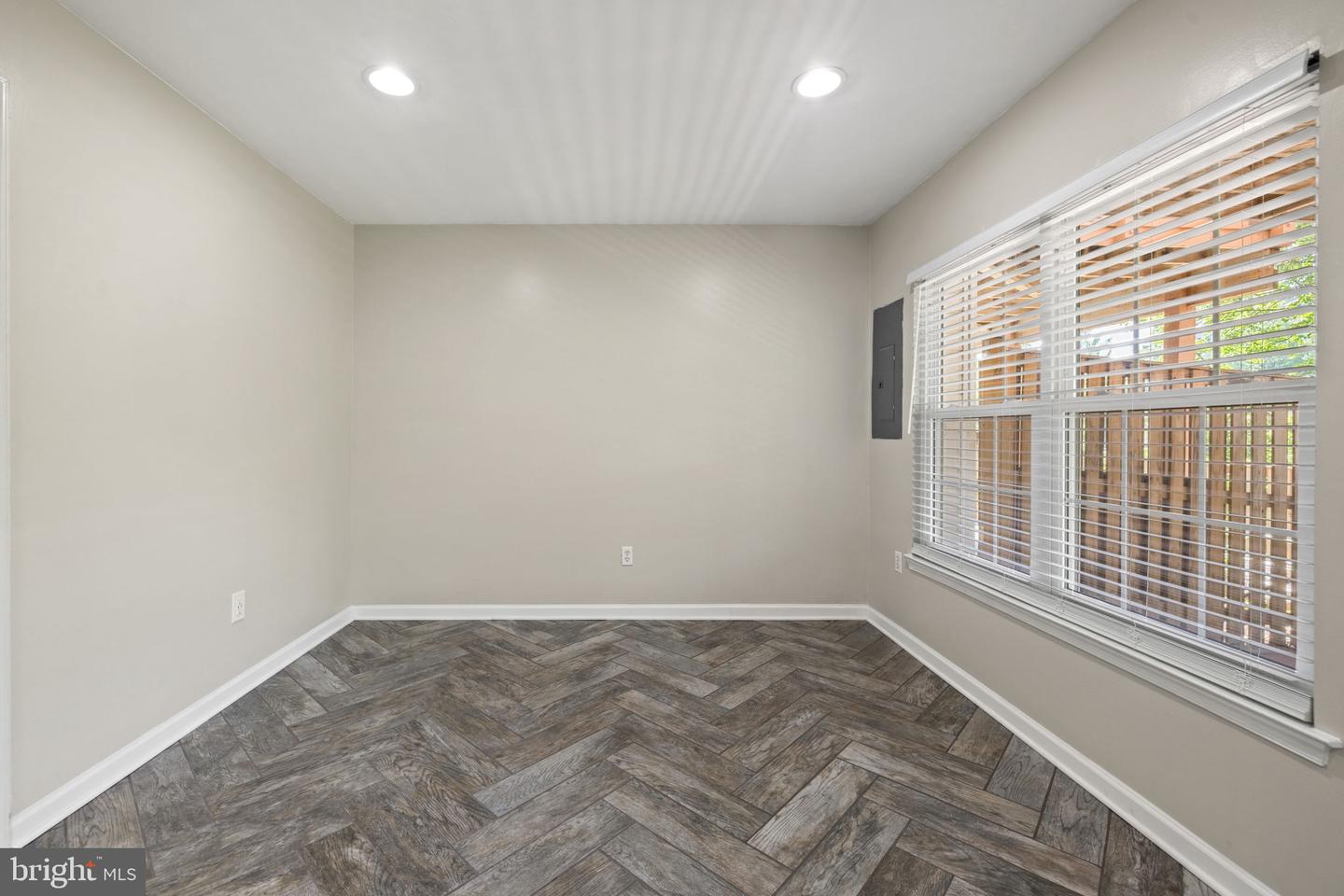 45537 LAKE HAVEN TER, STERLING, Virginia 20165, 3 Bedrooms Bedrooms, ,3 BathroomsBathrooms,Residential,For sale,45537 LAKE HAVEN TER,VALO2102706 MLS # VALO2102706