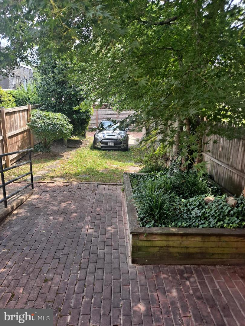 1009 E ST SE, WASHINGTON, District Of Columbia 20003, ,Land,For sale,1009 E ST SE,DCDC2212864 MLS # DCDC2212864