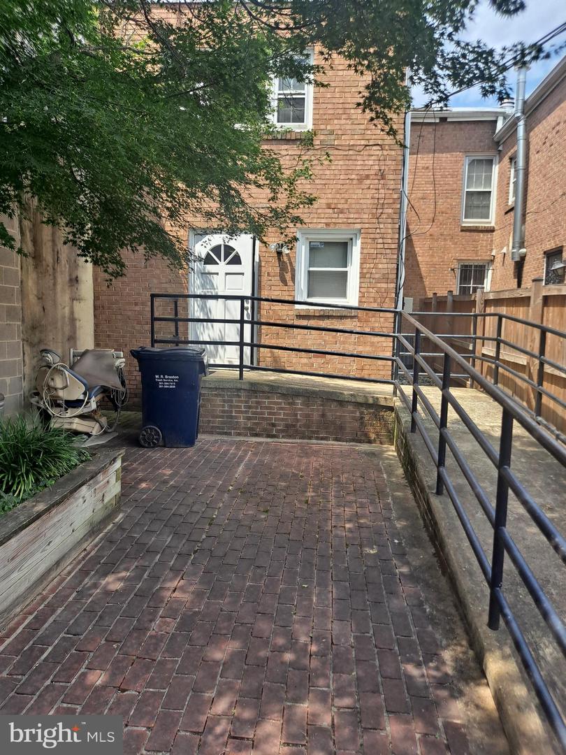 1009 E ST SE, WASHINGTON, District Of Columbia 20003, ,Land,For sale,1009 E ST SE,DCDC2212864 MLS # DCDC2212864