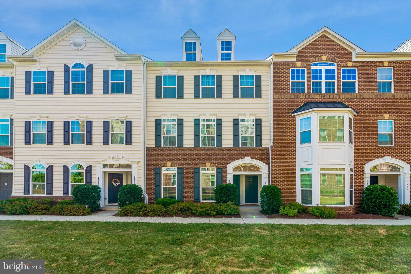 24678 FOOTED RIDGE TER, STERLING, Virginia 20166, 3 Bedrooms Bedrooms, ,2 BathroomsBathrooms,Residential,For sale,24678 FOOTED RIDGE TER,VALO2102796 MLS # VALO2102796