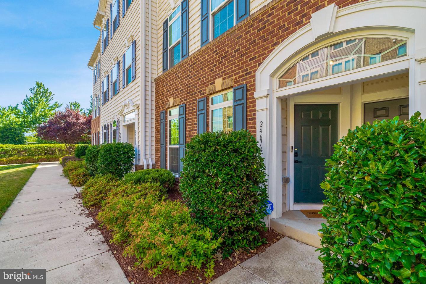 24678 FOOTED RIDGE TER, STERLING, Virginia 20166, 3 Bedrooms Bedrooms, ,2 BathroomsBathrooms,Residential,For sale,24678 FOOTED RIDGE TER,VALO2102796 MLS # VALO2102796