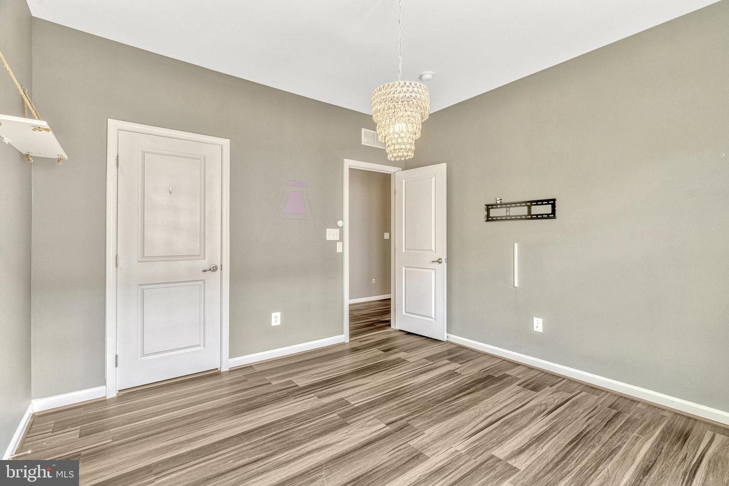 24678 FOOTED RIDGE TER, STERLING, Virginia 20166, 3 Bedrooms Bedrooms, ,2 BathroomsBathrooms,Residential,For sale,24678 FOOTED RIDGE TER,VALO2102796 MLS # VALO2102796