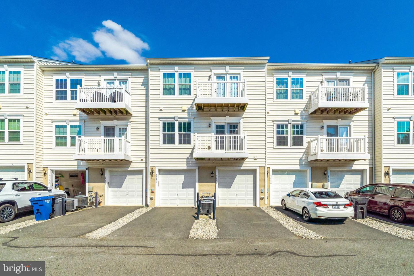 24678 FOOTED RIDGE TER, STERLING, Virginia 20166, 3 Bedrooms Bedrooms, ,2 BathroomsBathrooms,Residential,For sale,24678 FOOTED RIDGE TER,VALO2102796 MLS # VALO2102796